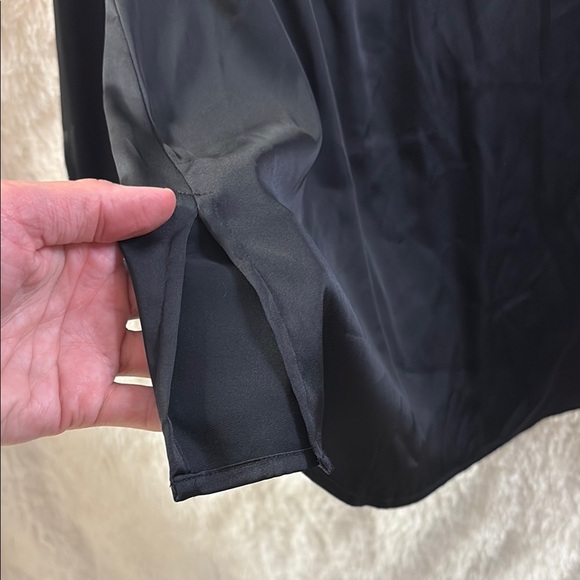 JM Collection Black Silky Blouse - Picture 5 of 7